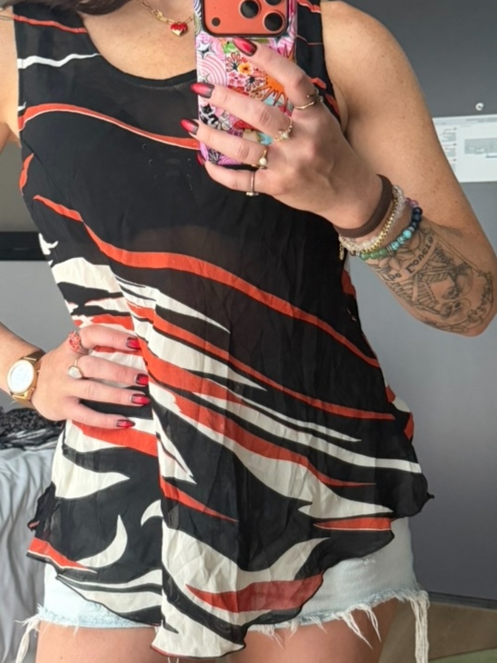 Womens Black & Orange Wave Print Sheer Sleeveless blouse / flowy tank. Size M - Picture 5 of 15